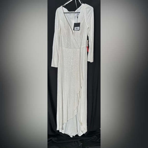 Mac Duggal 26395 NWT White Faux Wrap Long Sleeve Sequin Gown - Picture 4 of 6